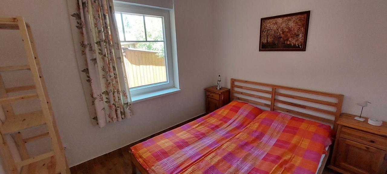 Hostel Zamárdi Eksteriør bilde