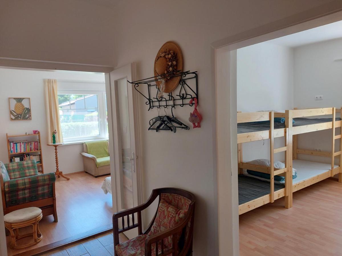 Hostel Zamárdi Eksteriør bilde